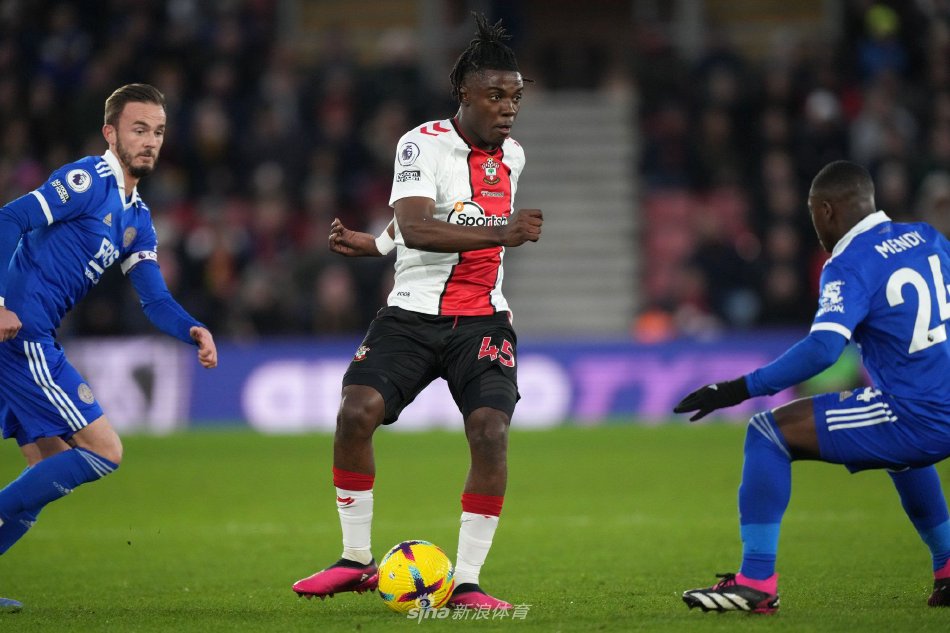 梅赛德斯在 梅赛德斯在